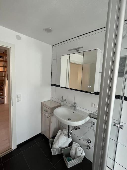 האוסאך Loewen Appartement מראה חיצוני תמונה
